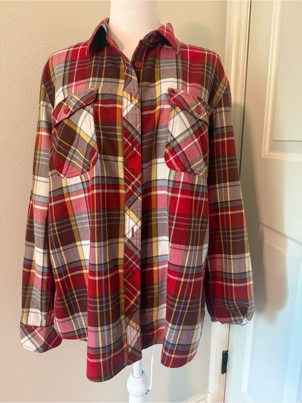 Duluth Plaid Flannel Button-Up Shirt in Red and Brown size XL